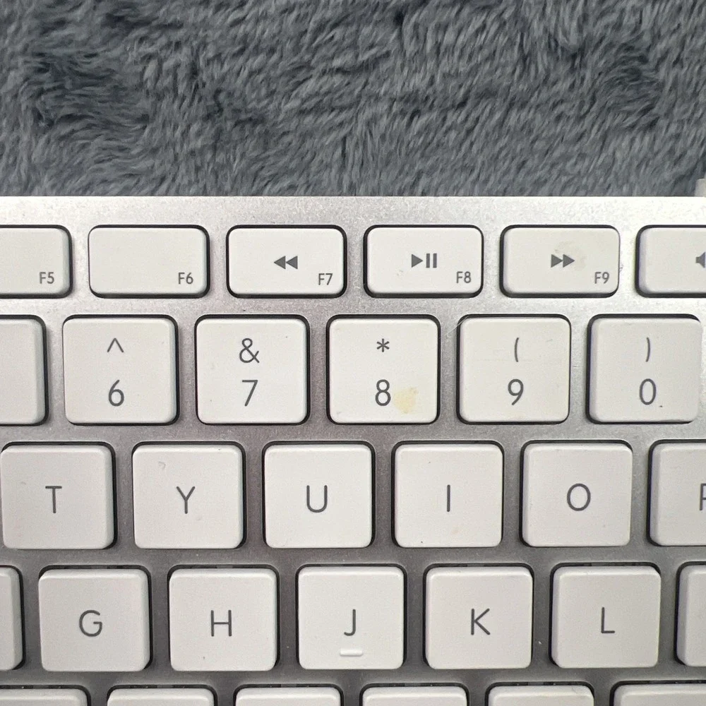 Apple OEM A1243 Aluminum USB Wired Keyboard - Numerical Keypad (For Parts Only)‎